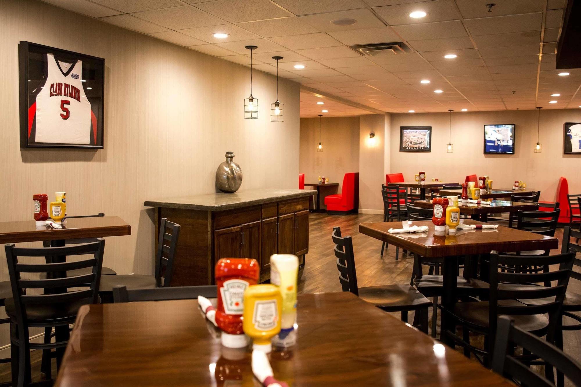 فندق Ramada Plaza By Wyndham Atlanta Downtown Capitol Park المظهر الخارجي الصورة